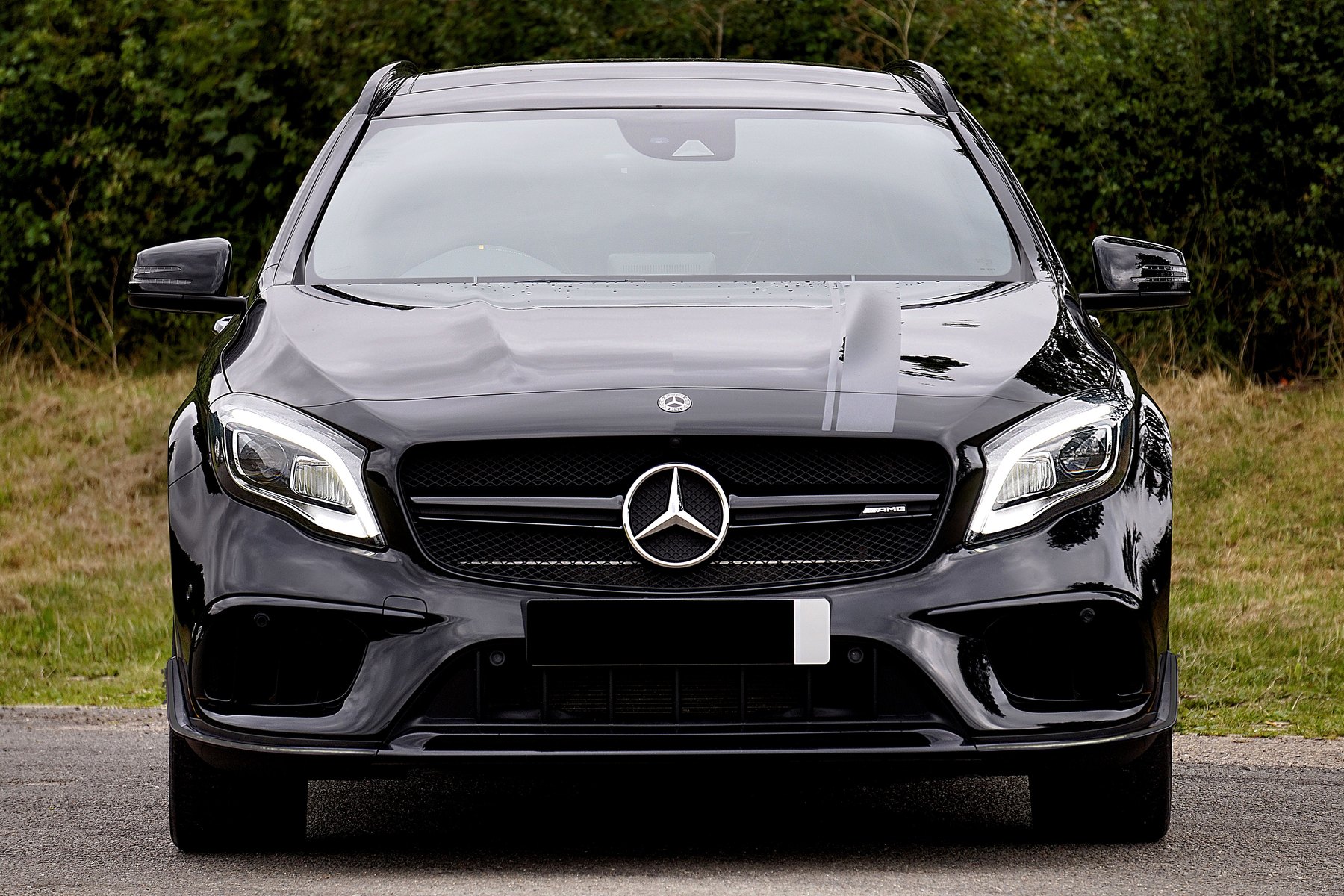 Black Mercedes GLA seen from the front